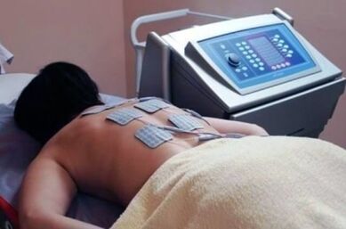 Hrudní osteochondróza je účinně léčena pomocí elektroforézy